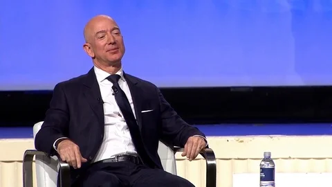 CEO Jeff Bezos about the leadership and space industry - 2018 Stock-Footage 101901545