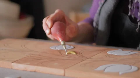 Ceramic maker using plastic bulb Video stock 61952059