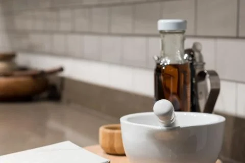 Ceramic Pestle &amp; Mortar 스톡 사진