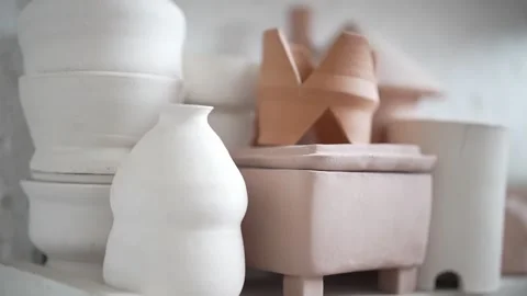 CERAMIC POT Vidéo 302383065