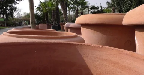 CERAMIC POTS FOR PLANTS Vídeos de archivo 76820574