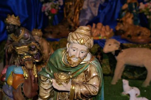 Ceramic saint in nativity scene Foto stock