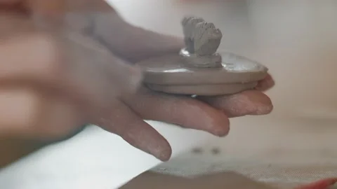 Ceramic workshop. The process of making clay item in the workshop. Decorative Vídeos de archivo 152448627