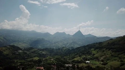 Cerro Tusa Vídeos de archivo 83687084