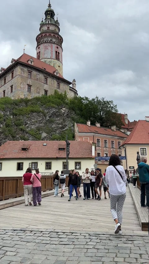 Cesky Krumlov, Czech Republic, walking medieval streets Vídeos de archivo 280259089