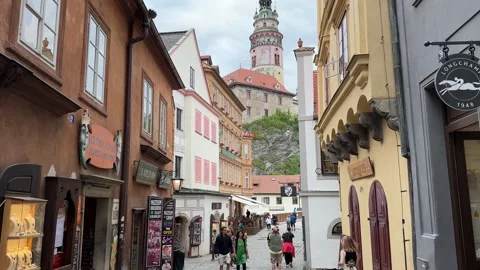 Cesky Krumlov, Czech Republic, walking medieval streets Vidéo 280259111