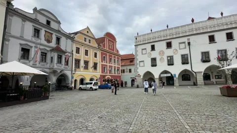 Cesky Krumlov, Czech Republic, walking medieval streets 스톡 동영상 280259123