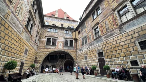 Cesky Krumlov, Czech Republic, walking medieval streets Vidéo 280259157