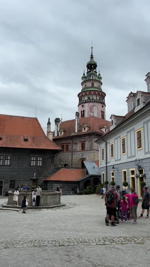 Cesky Krumlov, Czech Republic, walking medieval streets Vidéo 280259198