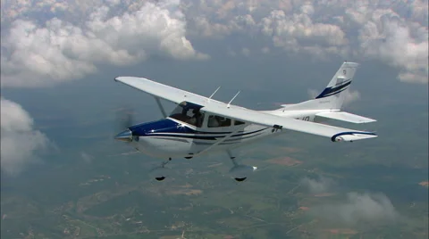 Cessna 182 Air To Air Break To Land Stock Footage 62845252