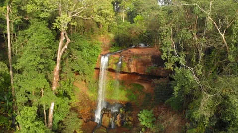 Cha Ong Waterfall Video stock 169546835