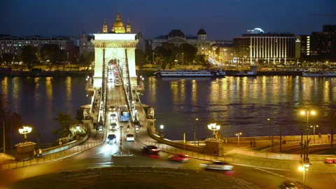 Chain Bridge in Budapest, Hungary, evening Time-Lapse with the Danube Stock Footage 143609613