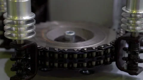 A chain-driven metal roving frame in action. Stock Footage 142704374