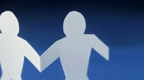 Chain of paper people Vídeo Stock 10919139