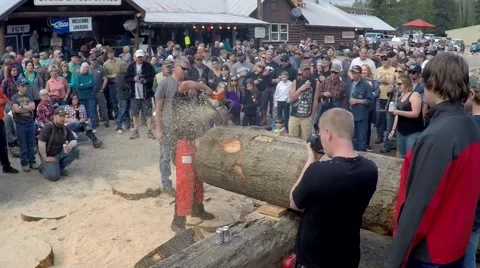 Chain Saw Race Video stock 65052886