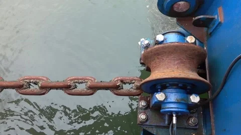 Chain used to pull the Torpoint car ferry Cornwall seen being used 動画素材 136671648