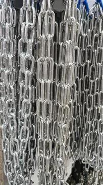 Chains of different diameters are sold in the store. Suitable for fencing are Фото
