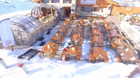 Chalet DLGR pull out far 4K Stock Footage 128574127