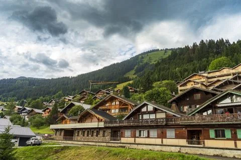 Chalets in front of the Châtel mountain Stock Photos
