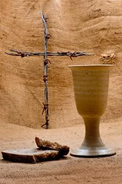 Chalice Of Wine With Bread On The Burlap 스톡 사진