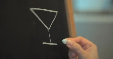 Chalk on the blackboadr wine glass 動画素材 99118795
