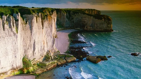 Chalk cliffs at Cote d'Albatre. Etretat, France, Normandy, time lapse, 4k Видео 113862692
