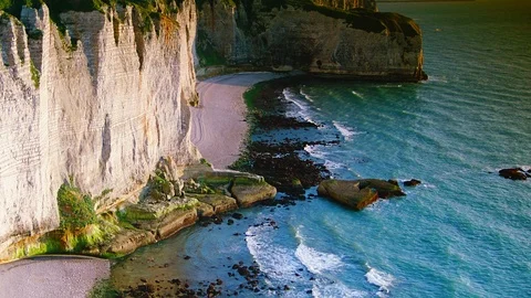 Chalk cliffs at Cote d'Albatre. Etretat, France, Normandy, time lapse, 4k Видео 113862694