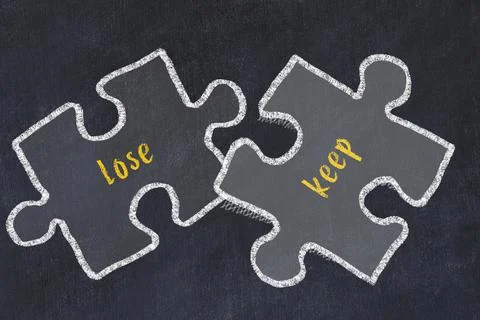 Chalk drawing of two puzzles with words lose and keep. Concept of solving pro Illustrazione stock