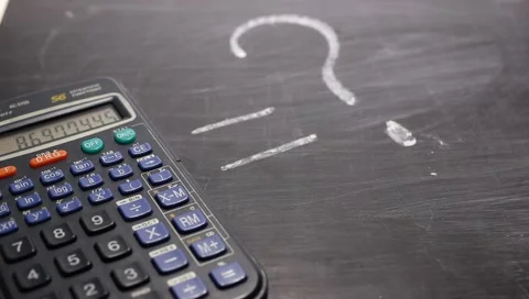 Chalk a question mark, a concept of doubt, indecision in the business choice 스톡 동영상 165932383