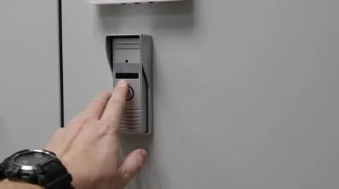 The challenge with video intercom 動画素材 55536875