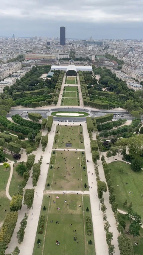 Champ de Mars from the Eiffel Tower, France Vertical 4K 스톡 동영상 348262013