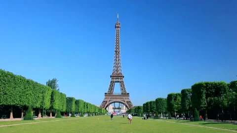 Champ de Mars Park and the Morning Eiffel Tower Stock Footage 332456837