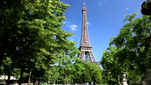 Champ de Mars Park and the Morning Eiffel Tower Stock Footage 332457015
