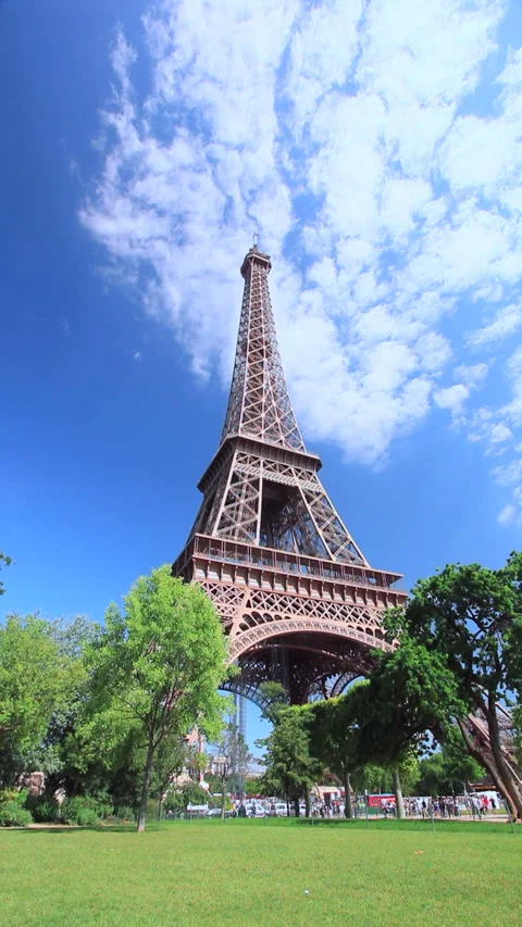 Champ de Mars Park and the Morning Eiffel Tower Stock Footage 332457061