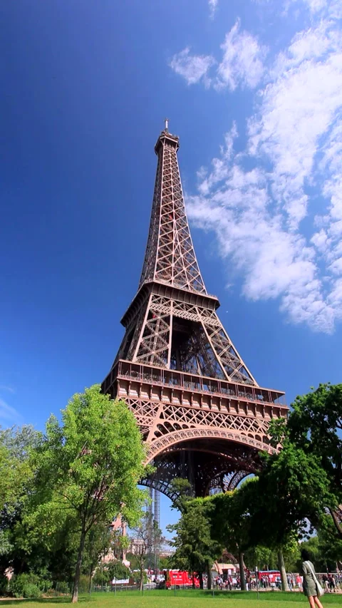 Champ de Mars Park and the Morning Eiffel Tower Stock Footage 332457083