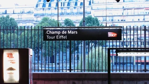 Champ de Mars, Tour Eiffel train station sign, paris 動画素材 90343727