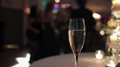 Champagne Dancing 動画素材 34368599