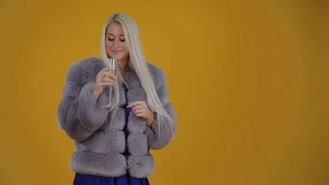 Champagne Stock Footage 98954874