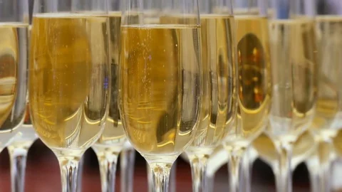 Champagne in glasses Stock-Footage 73166462