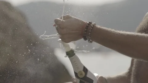 Champagne open in backlight Video stock 118635791