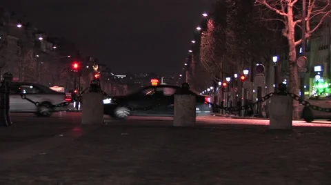 Champs Elysees 2 Night Zoom In at 59.9fps Stock-Footage 43179749