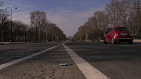 Champs Elysees - Arc de Triomphe 1 Slow Zoom In at 50fps Stock-Footage 43179040