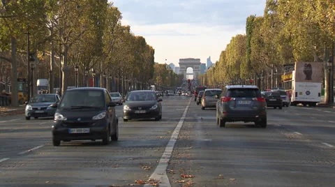 Champs Elysées with Arc de Triomphe Stock Footage 59311575