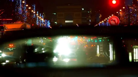 Champs Elysees, Traffic jam in front of the Arc de Triomphe, Paris, France. Vidéo 123805836