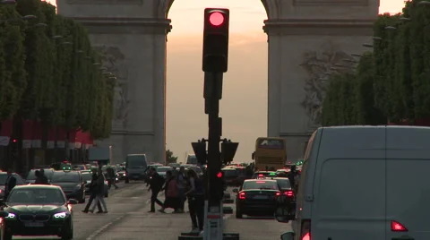 Champs-Elysees Traffic Light in Front of Arc de Triomphe Stock-Footage 52794301