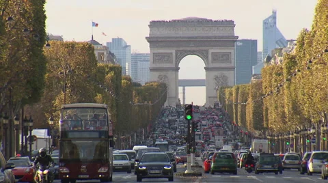 Champs Elyssées with Arc de Triomph at rush hour Stock Footage 59311752