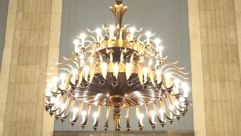 Chandelier in the hall 動画素材 70139048