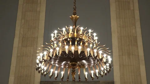 Chandelier in the hall 動画素材 70139353