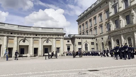 Change of the guards in front of the royal palace Stock Footage 294052097