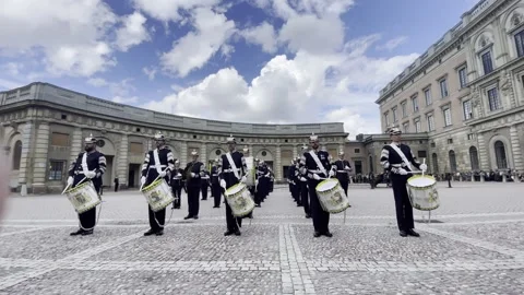 Change of the guards in front of the royal palace Stock Footage 294053533